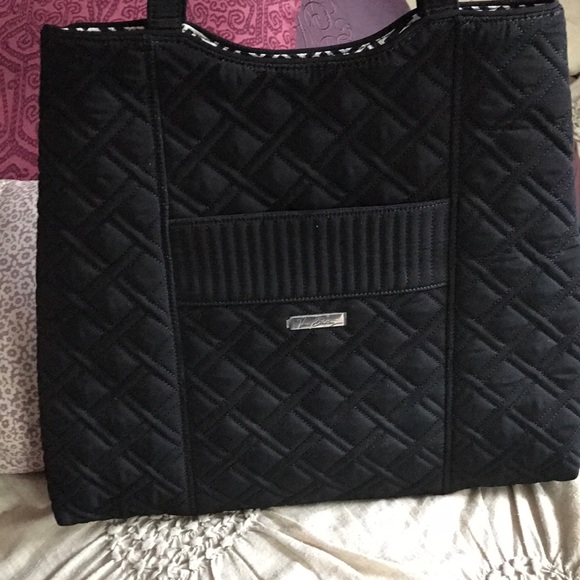 Vera Bradley Handbags - Brand new never used Vera Bradly tote!